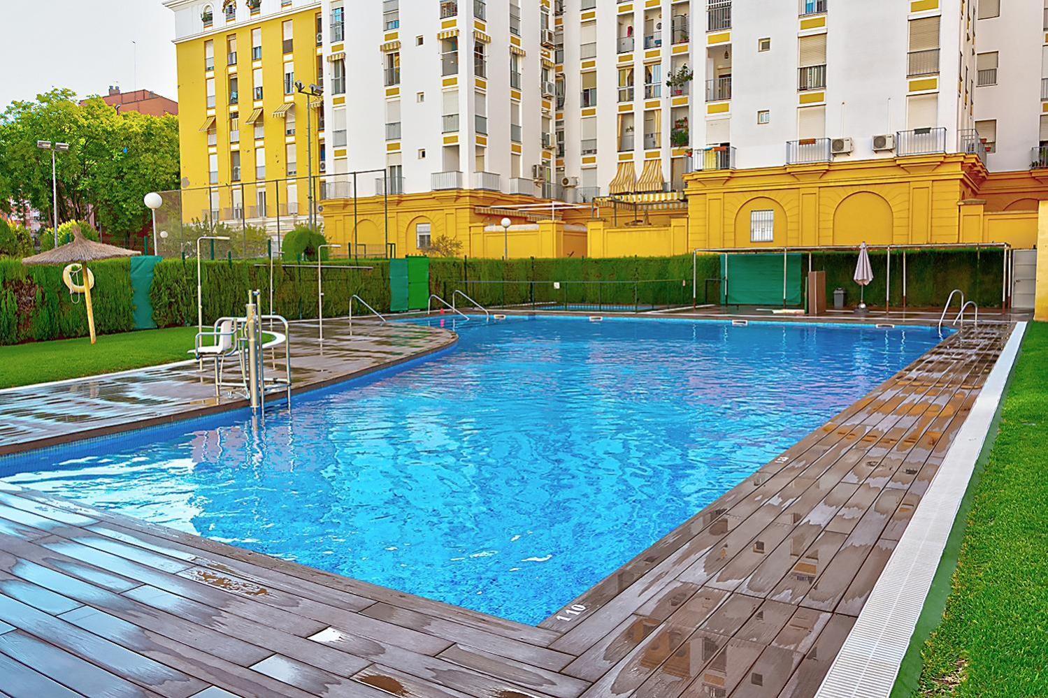 Luxury Apartment In Seville With Pool Ngoại thất bức ảnh